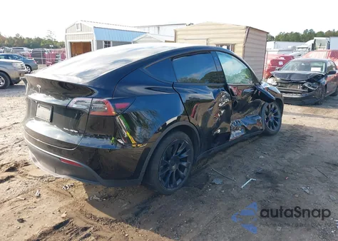 2022 Tesla Model Y Long Range Dual Motor All-Wheel Drive from USA, damaged, VIN 7SAYGDEE1NF450861